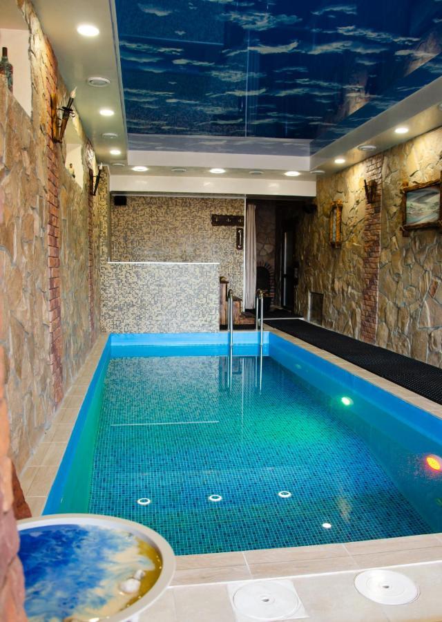 Relax Complex Hotel بوريسبول المظهر الخارجي الصورة